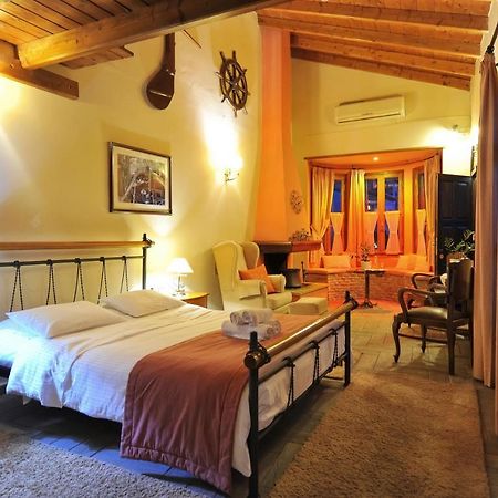 Ganimede Hotel, Galaxidi Luaran gambar