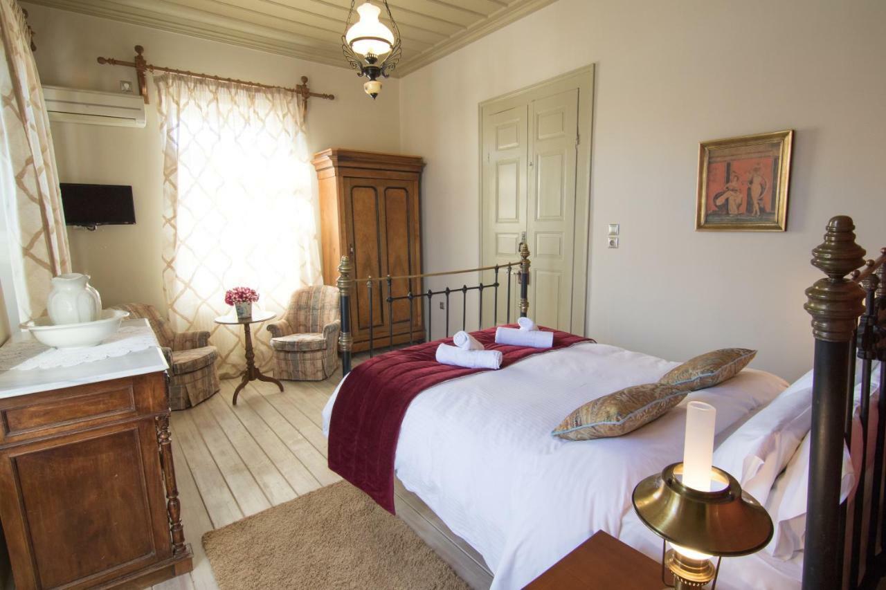 Ganimede Hotel, Galaxidi Luaran gambar